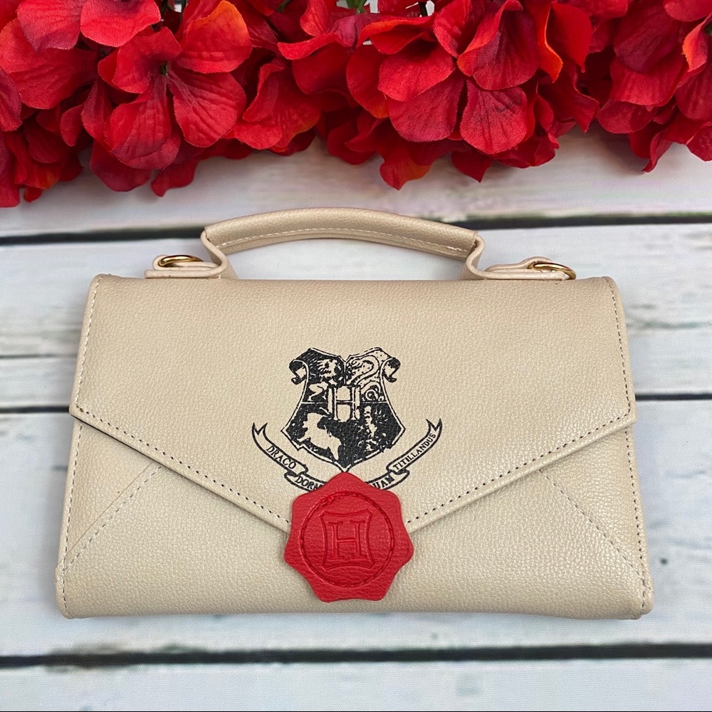Harry Potter Hogwarts Acceptance Letter Handbag Crossbody - Picture 7 of 16